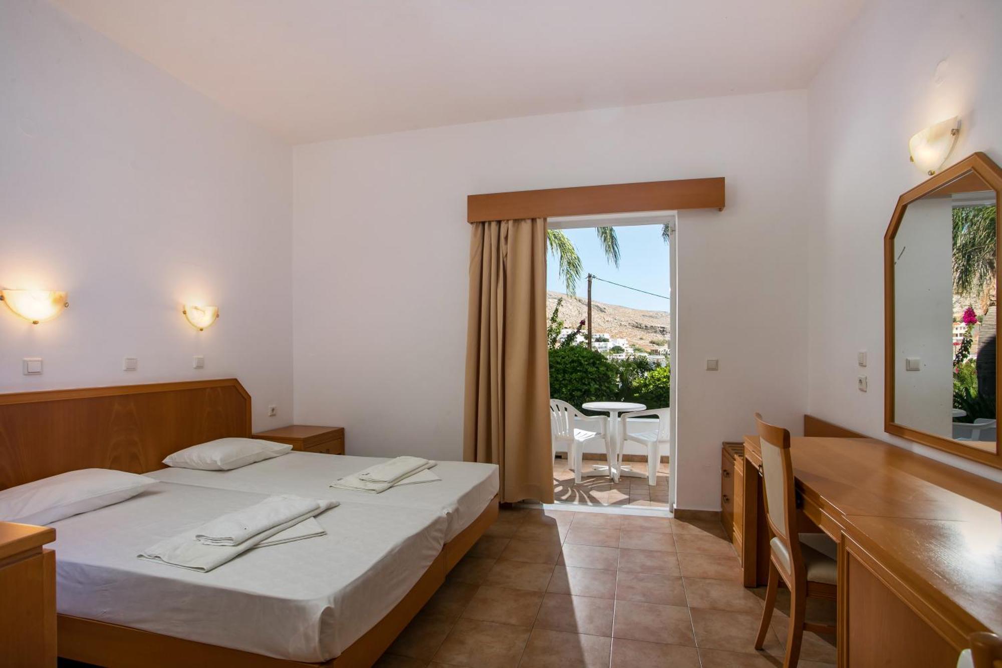 لينثوس Lambis Studios & Apartments المظهر الخارجي الصورة
