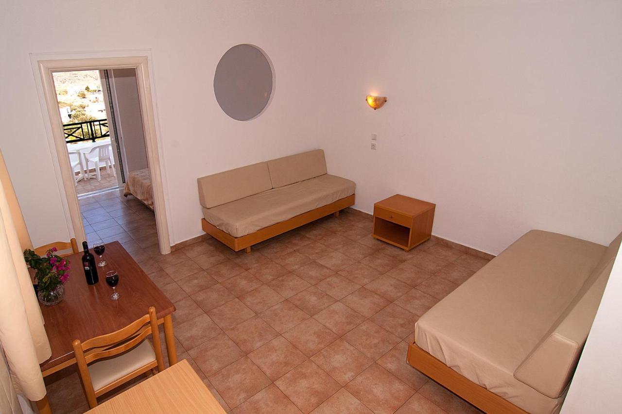 لينثوس Lambis Studios & Apartments المظهر الخارجي الصورة